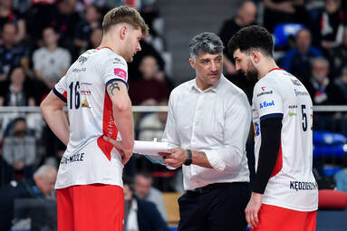 PlusLiga nadrobiła zaległości. Zwycięstwo i awans ZAKSY w tabeli